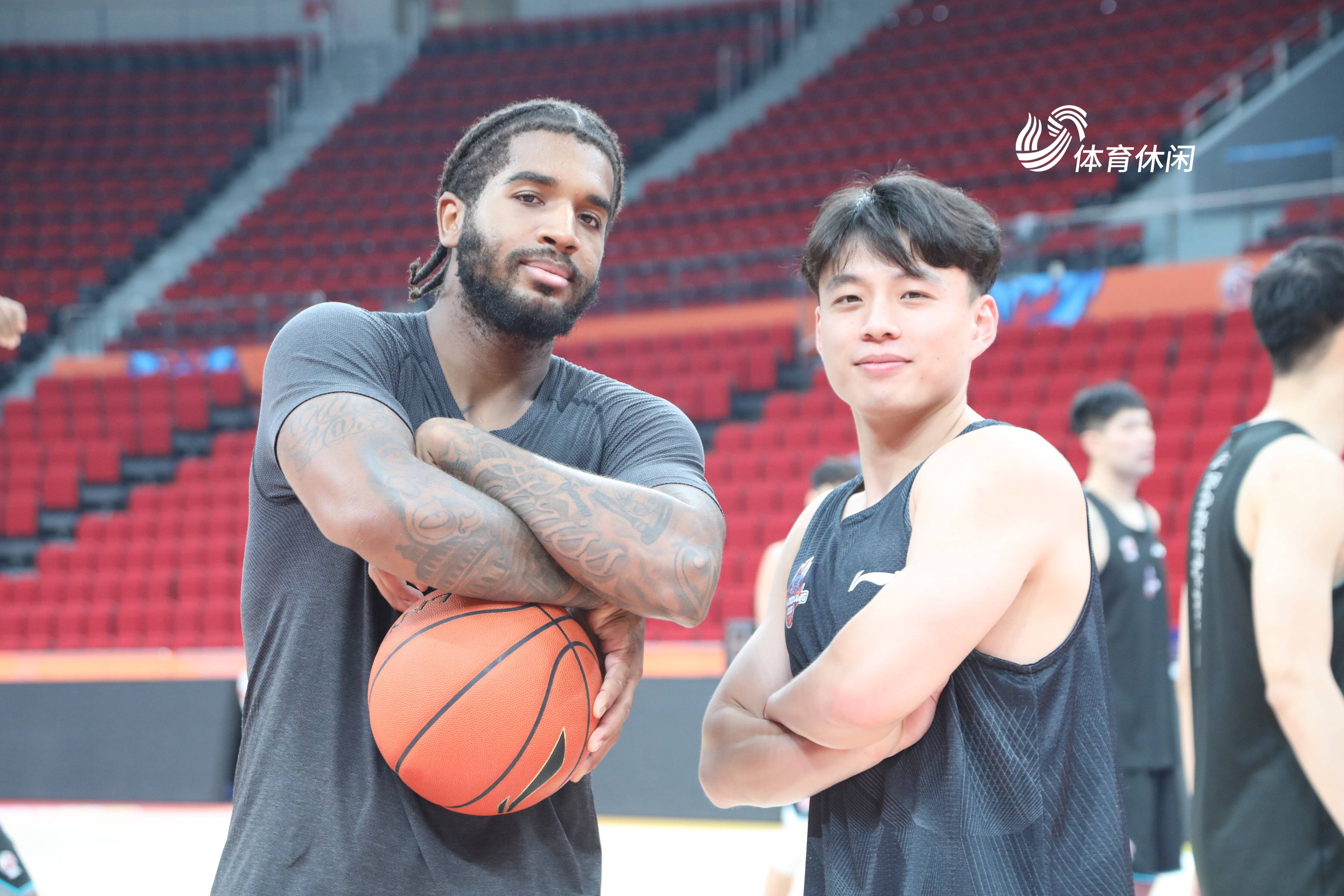 包含山东鲁能队员备战国际比赛,奋力争胜的词条 包含山东鲁能队员备战国际比赛,奋力争胜的词条