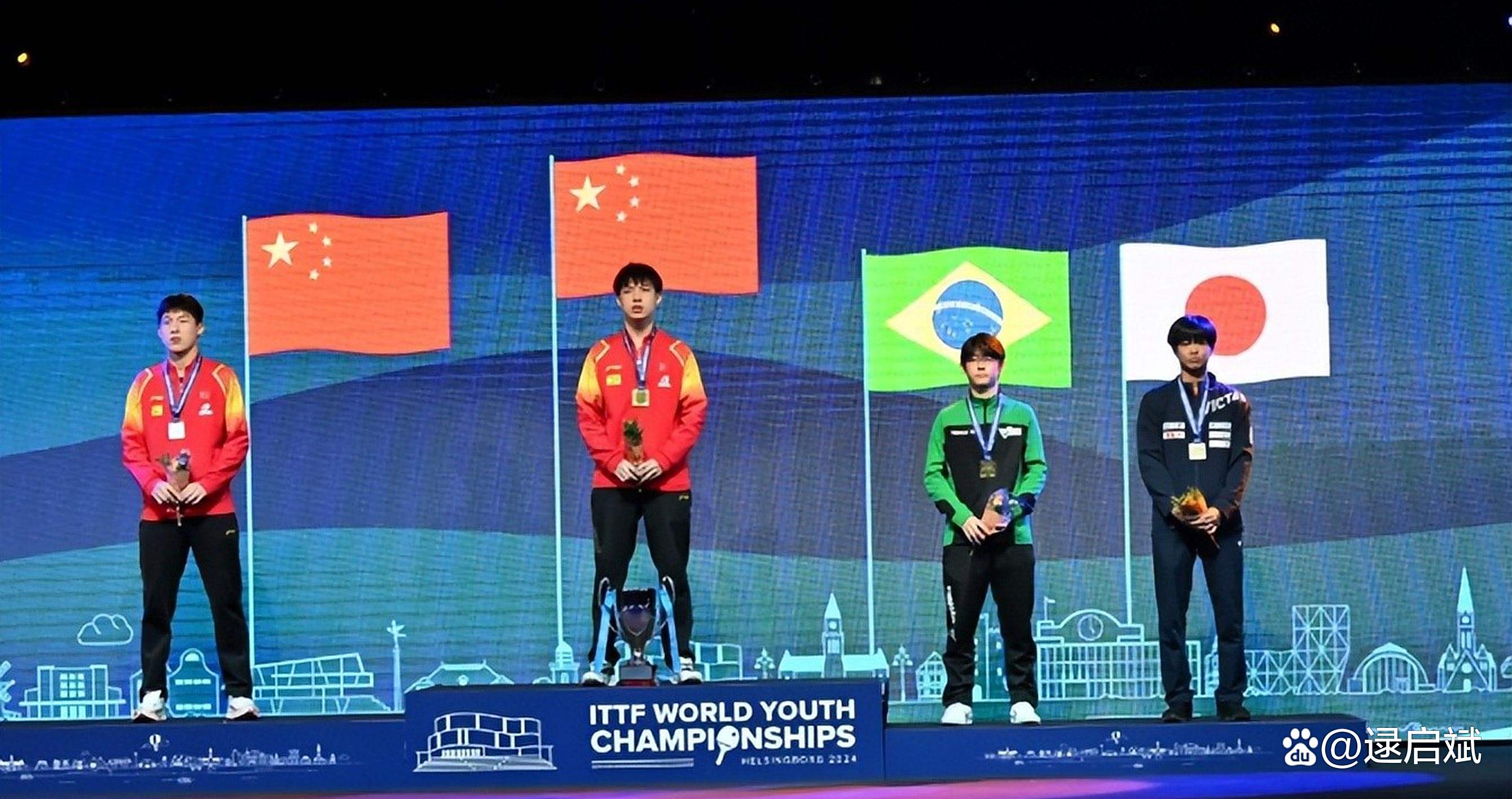 罗马尼亚队在比赛中逆袭成功,继续前行 罗马尼亚队在比赛中逆袭成功,继续前行