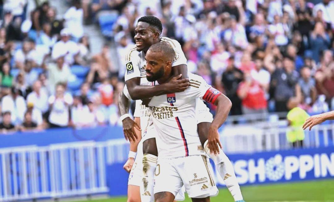 阿贾克斯客场大胜巴塞尔,锁定小组第一的简单介绍 阿贾克斯客场大胜巴塞尔,锁定小组第一的简单介绍