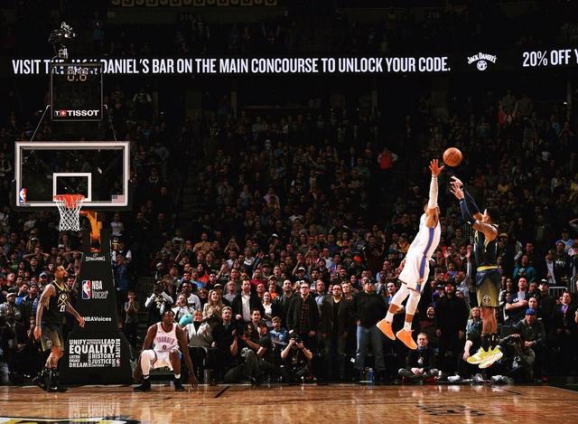 关于掘金中锋缺战再次雪藏召唤更多队员潜质的信息 关于掘金中锋缺战再次雪藏召唤更多队员潜质的信息