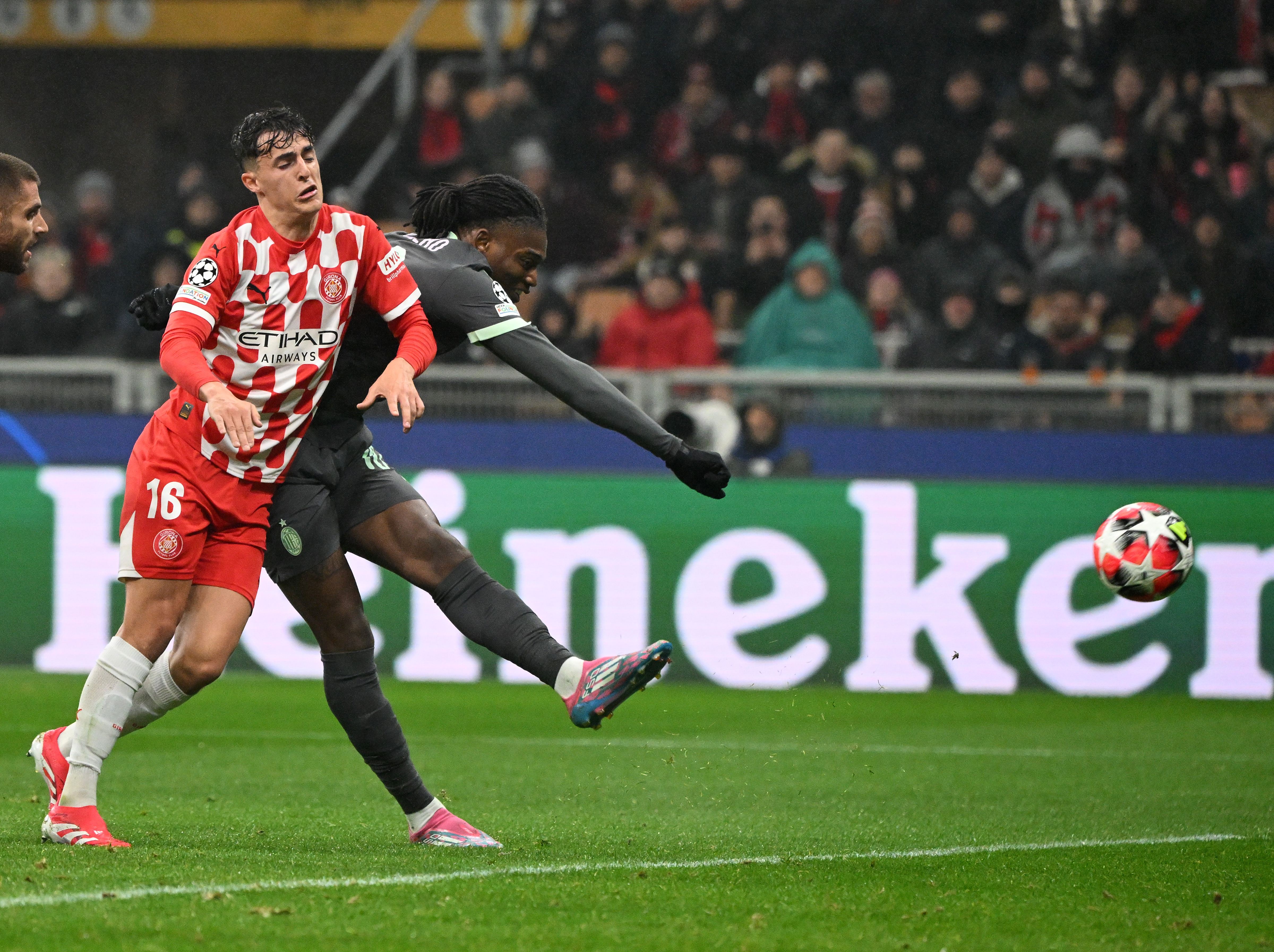 关于AC米兰战绩持续稳定,欧冠资格将成最大亮点的信息 关于AC米兰战绩持续稳定,欧冠资格将成最大亮点的信息