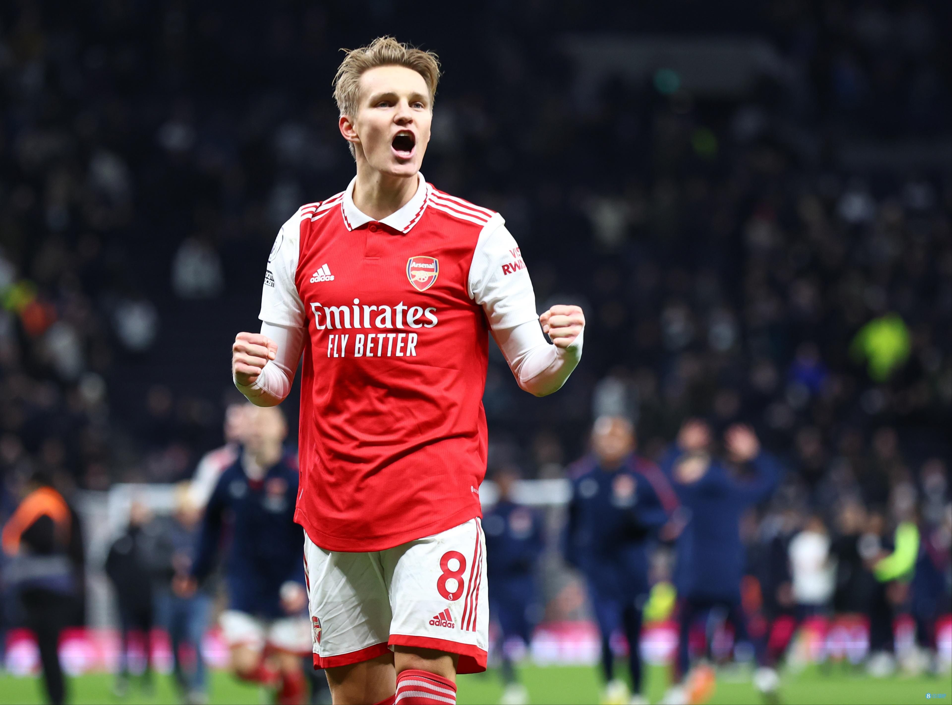 1xbet体育官方-球队在比赛中展现超凡毅力！