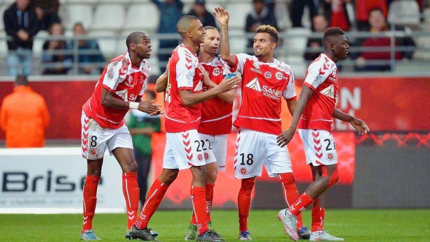 摩纳哥主场轻松击败兰斯，继续保持不败的简单介绍