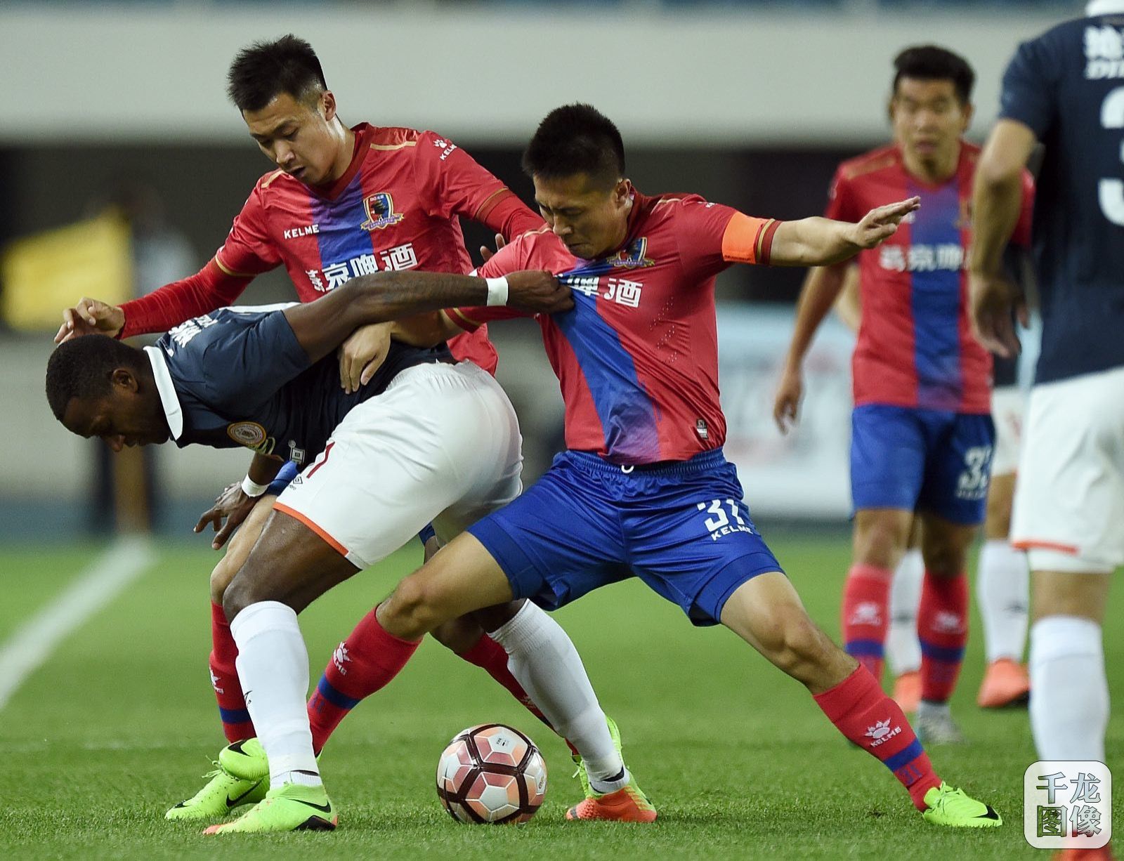 1xbet体育在线-北京人和大胜对手，赢得关键三分