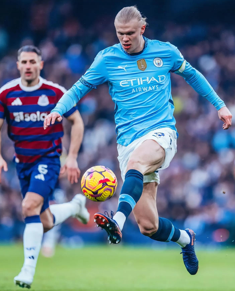 曼城踢出新潮球风冲击欧冠宝座 曼城踢出新潮球风冲击欧冠宝座